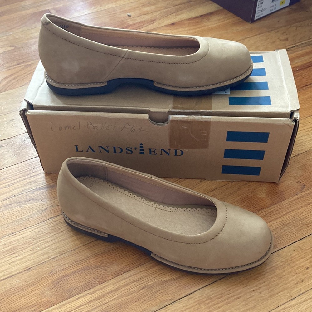 NWOT Land’s End Dark Camel Ballet Flat